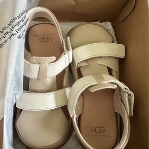 Kids UGG Cream Sandals with Adjustable Straps and Cushioned Footbed